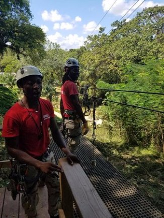 amazing-zip-lining-guides